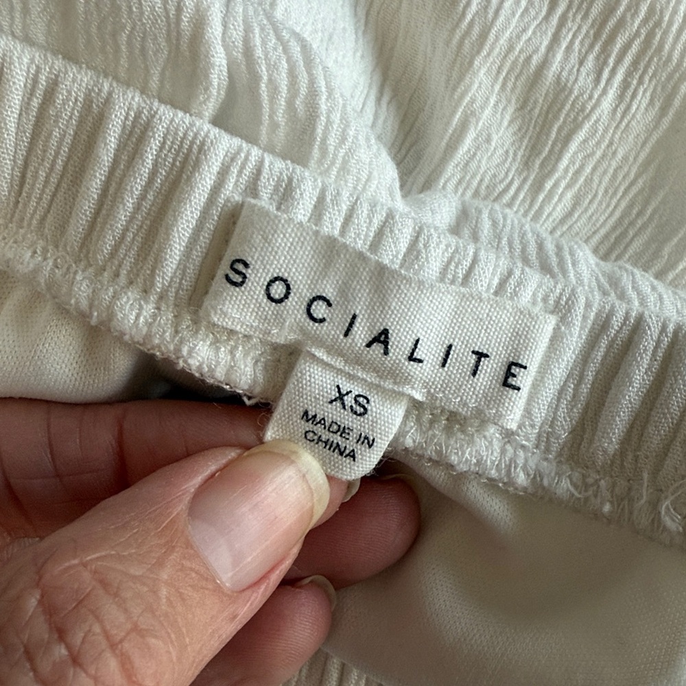 Socialite Strapless Solid White Flowing Grecian M… - image 5